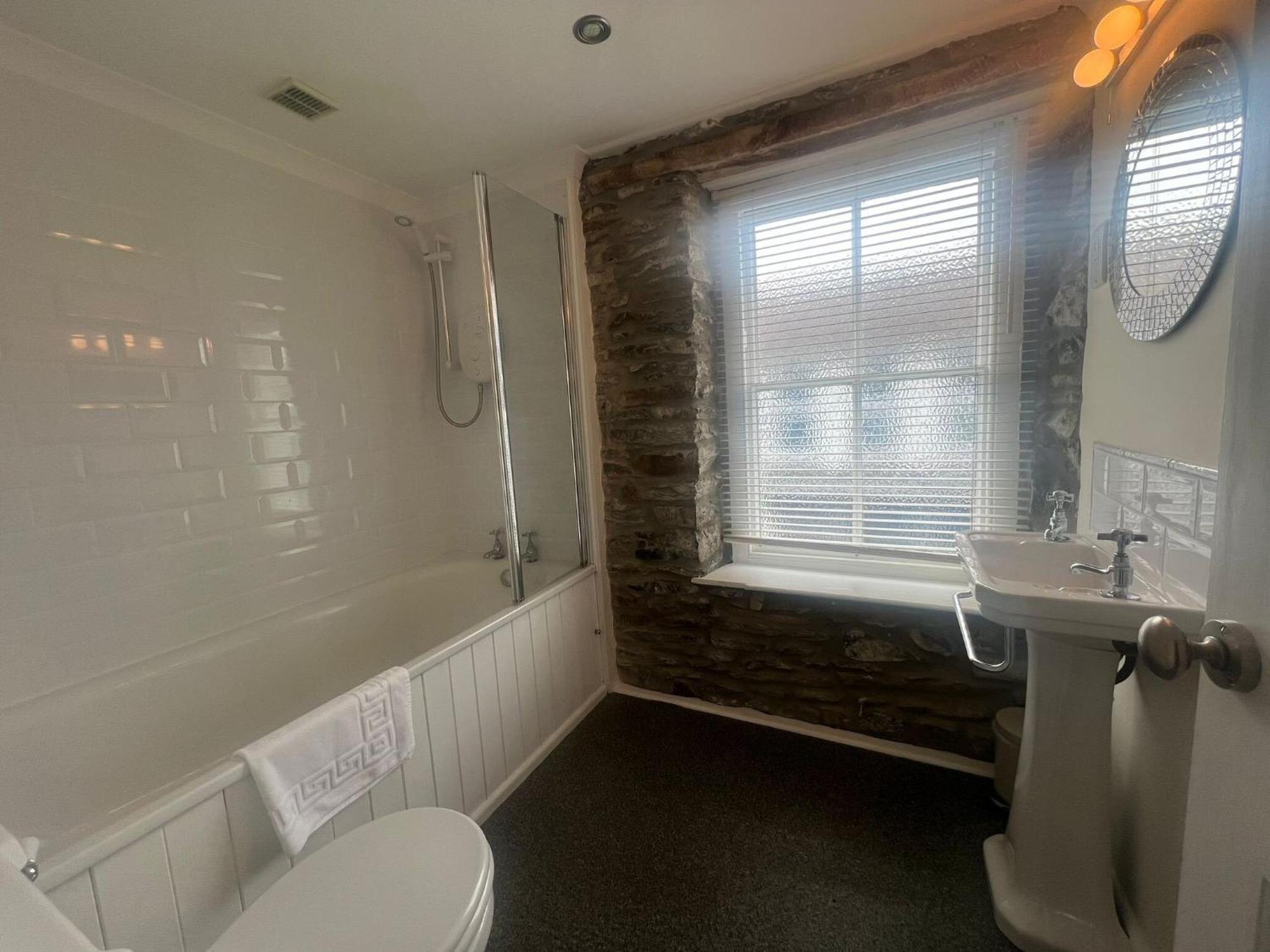 Nant Meigan, Georgian Townhouse In Centre Of Aberaeron, Dog Friendly * Aberaeron